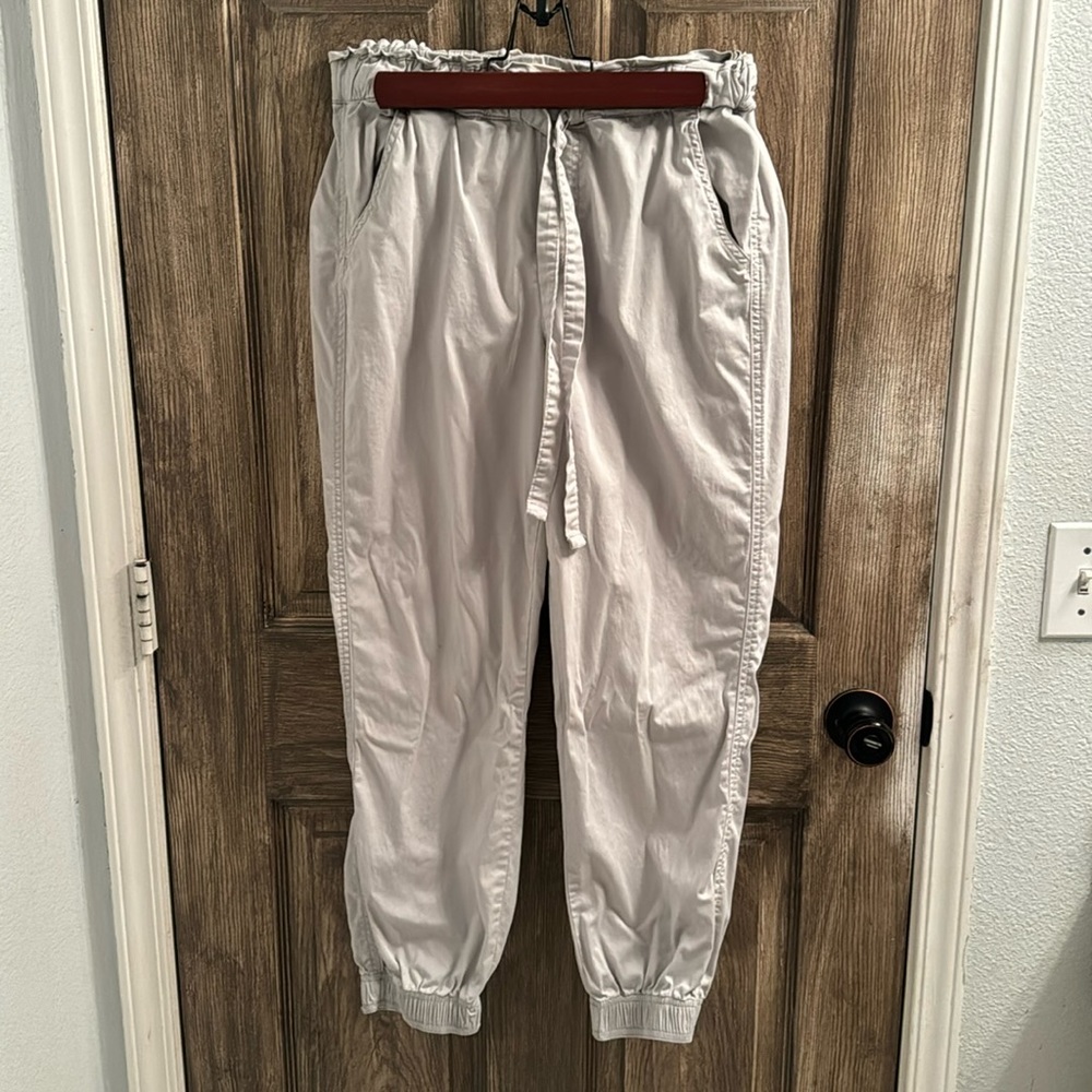Light grey Knox rose joggers